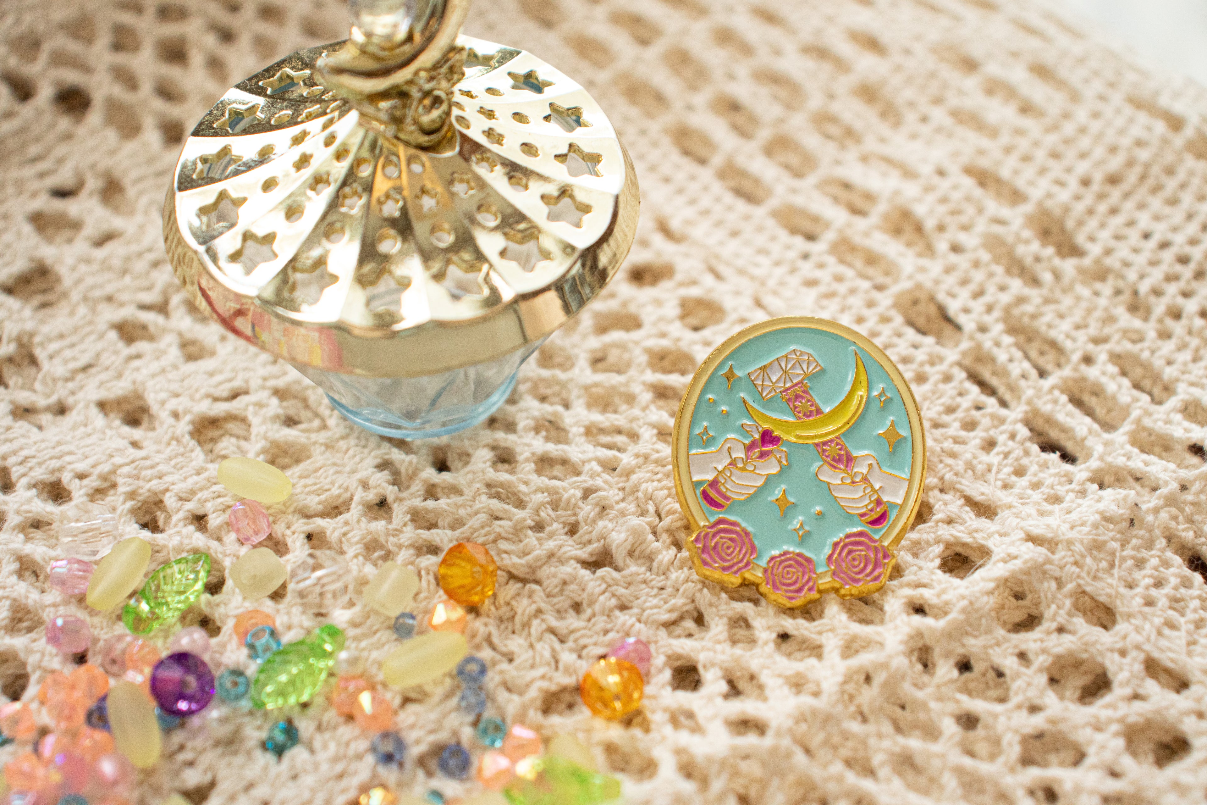 共產少女 | Enamel Pin (pre-order)