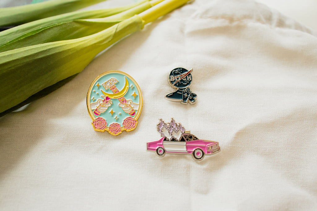 警惡懲奸 | Enamel Pin